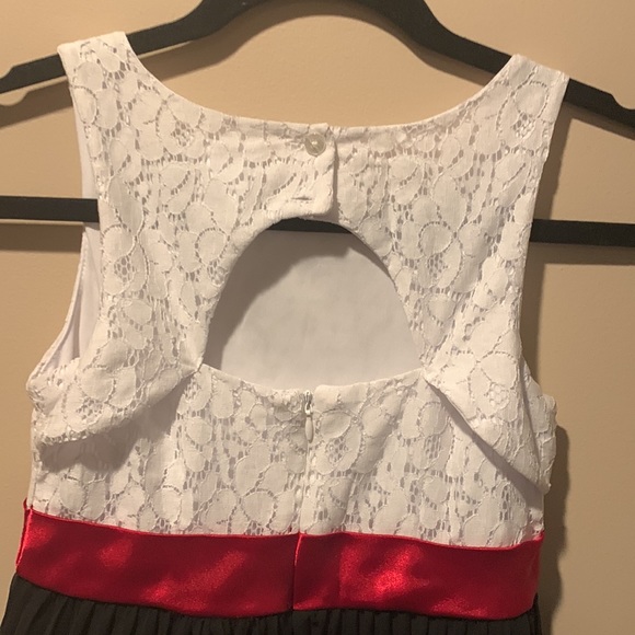 Emily West elegant girls dress - Picture 8 of 8